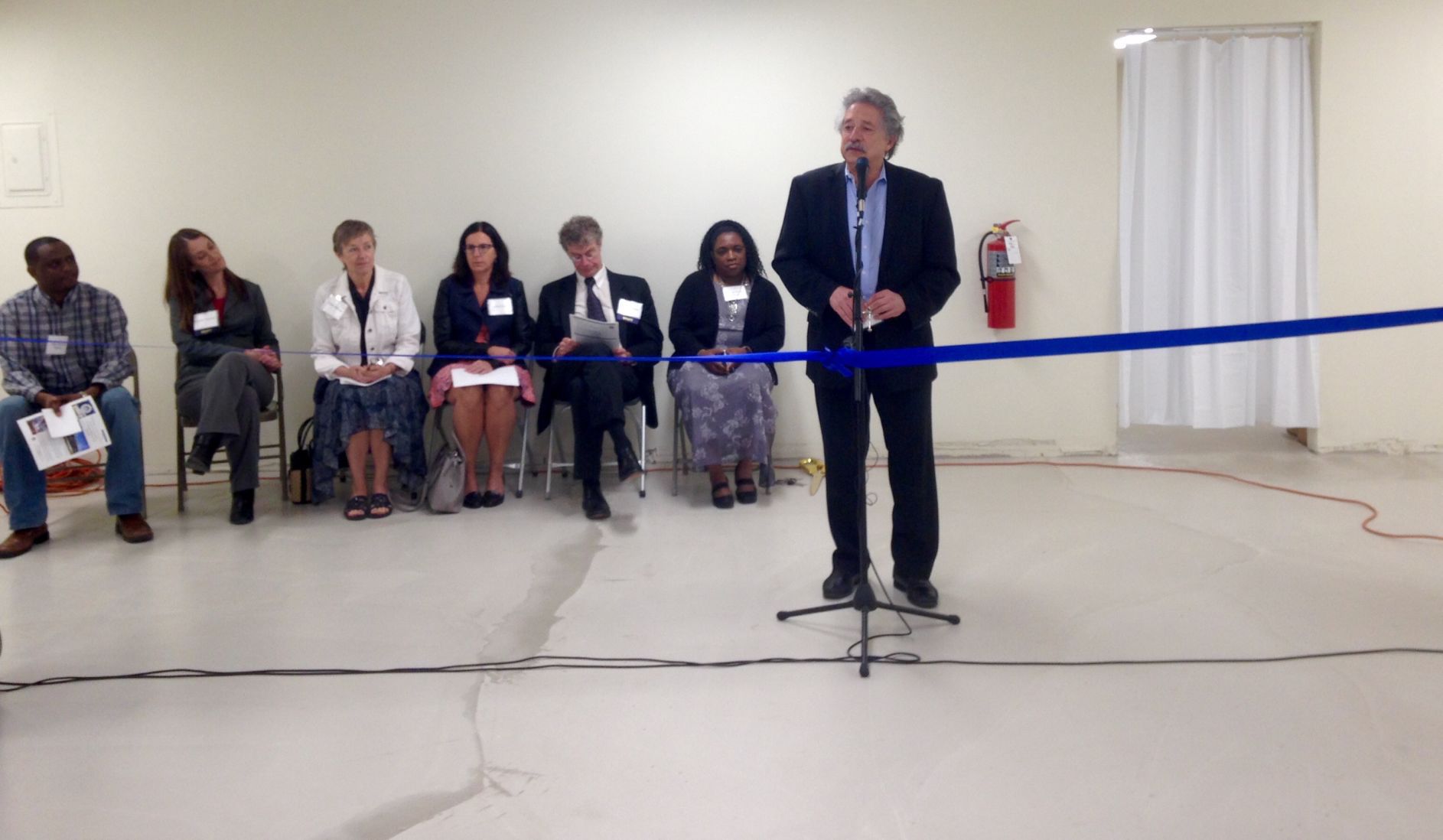 Mayor Paul Soglin at Porchlight grand opening